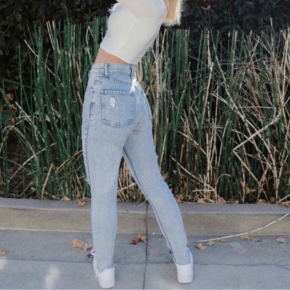 Revice Dream Fit Jeans | Light Wash Distressed Straight Leg Denim | Size 32 - Picture 3 of 9